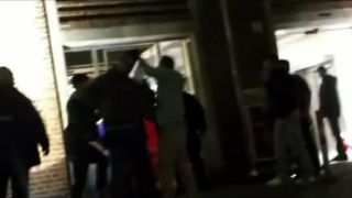 Dva holandské opilce zatknou kvůli výtržnostem a urážkám 