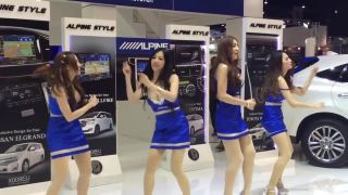 Japonské hostesky na Motor show (Bankok)