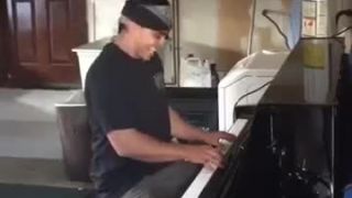 Vine Piano thug