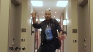 Salah  -  Presents The Next a jeho kolegovia tanečnici popping