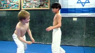Ako dostať oponenta na zem - jiu jitsu