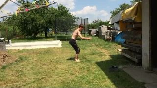 Jeden z mojich prvých Backflip :)