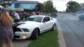 Keď Ford Mustang Shelby riadi idiot (USA)