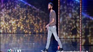 Italia’s Got Talent 2015 - -  Cisky, il ballerino snodabile