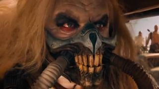 Mad Max: Zbesilá cesta (scéna púštna búrka)