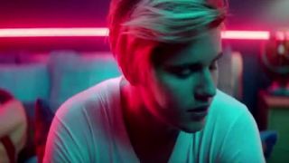 Justin Bieber - What Do You Mean?