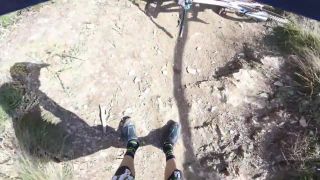 Rúbal si to, spadol a potom si to rúbal ďalej (POV)