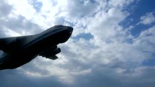 Iliušin Il - 76 a jeho nízky prelet (Ukrajina)