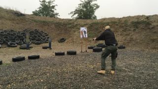 Glock 19 s taktickým svetlom - 2 + 4