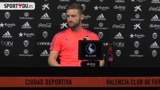 Futbalista sponzorovi - jedného dňa ťa zabijem (preklad)