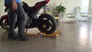 Ako inteligentne zaparkovať s motorkou