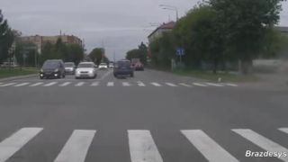 Brutálne nehody na cestách (nevhodné pre slabšie povahy)