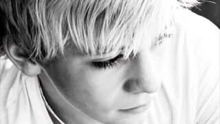 R5 TV - EPISODE 24 SMILE!!! =]]