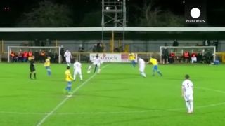 V nižšej anglickej súťaži padol kuriózny vlastný gól