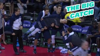 Najzábavnejšia lavička na basketbale