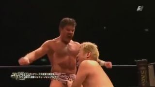 Špeciálny chvat s penisom (japonský wrestling)