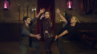KATNISS vs HERMIONA: Princess Rap Battle