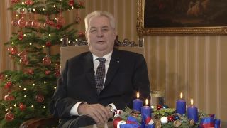 Potmehútsky úsmev Miloša Zemana k českému národu