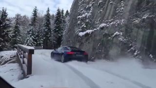 Audi R8 na horskej ceste