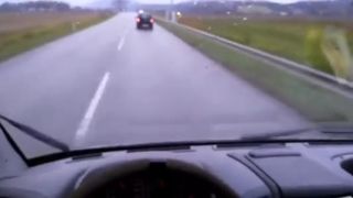 Trochu zle to stiera