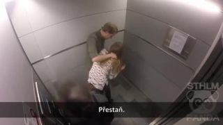 Sociálny experiment: Hádka vo výťahu