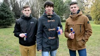 Tri malé prasiatka - video pre RED BULL - HLASUJTE! =)