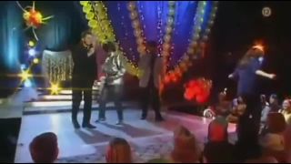 Ficko, Separ a pôrod v jednom