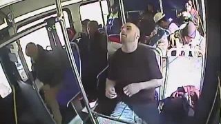 Feťáčik v autobuse