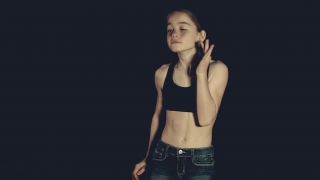 12-ročná sa naučila tancovať z videí na internete