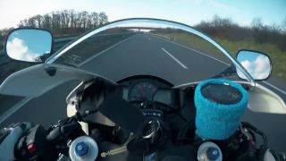 Bugatti Veyron vs. Yamaha R1 vs. Honda CBR 600 RR