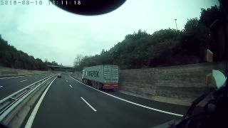 Idiot na diaľnici v Taliansku
