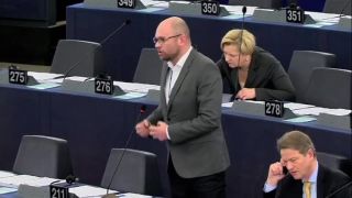 Richard Sulík sa pýta europoslanca Gianni Pittella