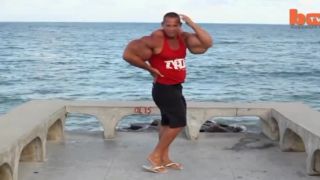 Top 3 Najväčšie bicepsy na svete