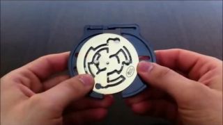 Pekný kovový hlavolam - Medallion