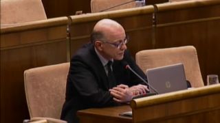 Milan Uhrík o dvojitom občianstve