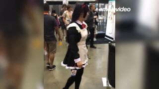 Môžeš prosím zapózovať na kameru? (Anime Expo)