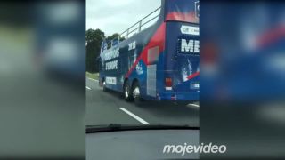 Autobus už bol pripravený (Francúzsko)