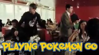 VIDEO: Mr. Bean hrá Pokémon Go! Uloví Pikachu?