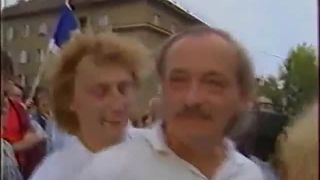 Retardi na nespokojenem namesti