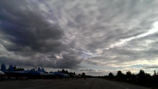 Nízke prelety stíhačky Su-33
