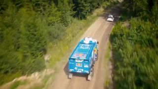 VW Polo R WRC vs KAMAZ Redbull truck