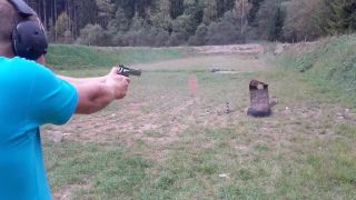 357MAGNUM vs. oceľový plech hr. 2,5mm