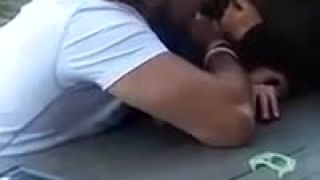 Otec hovorí synovi, že jeho maminka zomrela