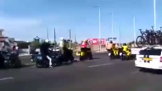 Saganove zrazenie motorkou z pohľadu fanúšikov.