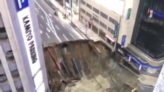 A zrazu jama!