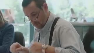 Aby chlapi pochopili aké to je mať veľké prsia