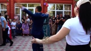 Lezginka tradičný ľudový kaukazský tanec