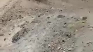 Kedy sa naučia konečne tie mobily držať správne,keď filmuj