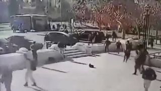 Palestinec najel dnes v Jeruzalémě s kamionem do skupiny vojá