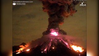 Prebudila sa mexická sopka Colima